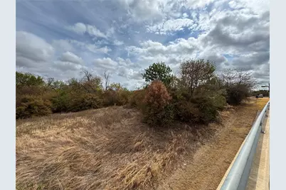 1202 Dalworth Street, Grand Prairie, TX 75050 - Photo 5