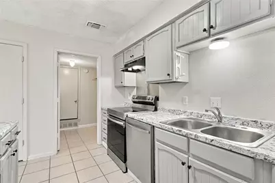 2808 S Fielder Road, Arlington, TX 76015 - Photo 13