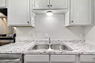 2808 S Fielder Rd, Arlington, TX 76015 - Photo 9