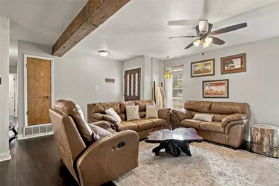 1117 Cozby Street E, Benbrook, TX 76126 - Photo 3