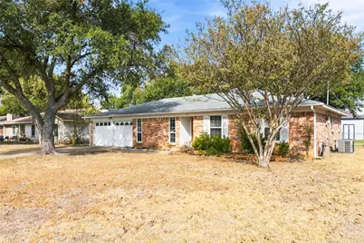 1117 Cozby Street E, Benbrook, TX 76126 - Photo 21