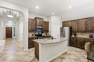 3956 Hollow Lake Rd, Fort Worth, TX 76262 - Photo 5