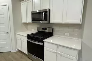 9901 Autumn Leaves Ln, Aubrey, TX 76227 - Photo 5