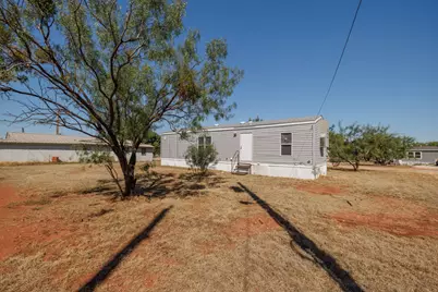 117 Seminole Street, Tye, TX 79563 - Photo 17