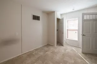 117 Seminole St, Tye, TX 79563 - Photo 11
