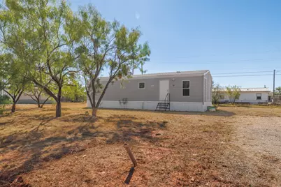 117 Seminole Street, Tye, TX 79563 - Photo 1