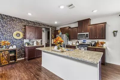 2181 Olivereta Drive, Little Elm, TX 75068 - Photo 3