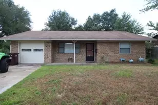 721 Water Crest Cir, Canton, TX 75103 - Photo 1