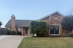 1705 Sandy Point Ct, Arlington, TX 76018 - Photo 1