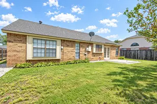 1705 Sandy Point Ct, Arlington, TX 76018 - Photo 39
