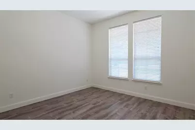 7703 Coronado Drive, Rowlett, TX 75088 - Photo 5