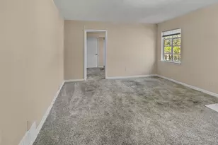 1009 E 11th St, Dallas, TX 75203 - Photo 9