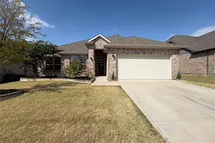 5417 Highview Ct, Haltom City, TX 76137 - Photo 1