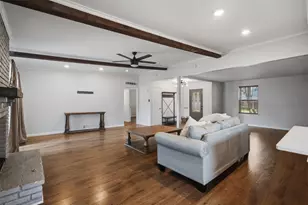 5221 Elkridge Dr, Dallas, TX 75227 - Photo 5