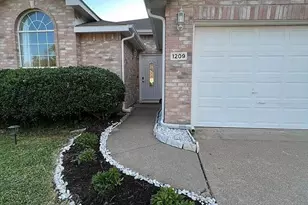 1209 Mill Spring Dr, Garland, TX 75040 - Photo 3