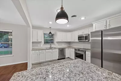 844 Woodcrest Drive, Hurst, TX 76053 - Photo 5