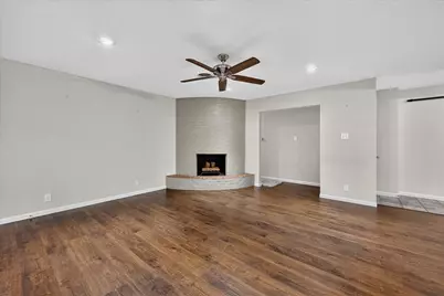 844 Woodcrest Drive, Hurst, TX 76053 - Photo 13