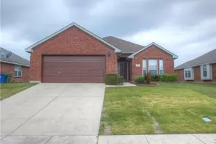 1809 Belmont Dr, Roanoke, TX 76262 - Photo 1