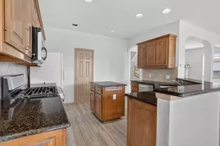 12129 Walden Wood Dr, Fort Worth, TX 76244 - Photo 13
