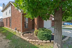 12129 Walden Wood Dr, Fort Worth, TX 76244 - Photo 3