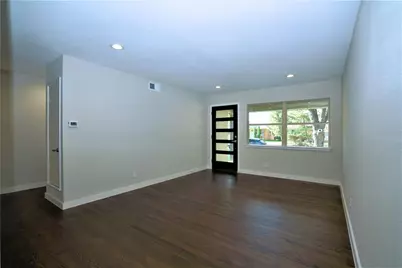 2435 Hillsboro Avenue, Dallas, TX 75228 - Photo 5