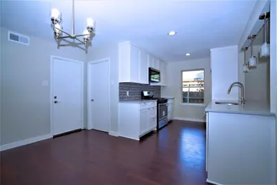 2435 Hillsboro Avenue, Dallas, TX 75228 - Photo 11