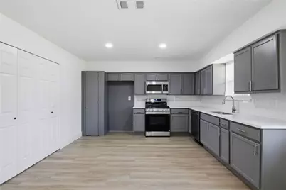 2615 North Parkway, Mesquite, TX 75149 - Photo 9