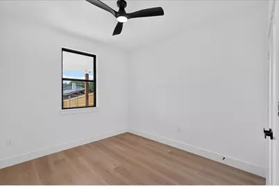 1656 W Wintergreen Road, Lancaster, TX 75134 - Photo 27