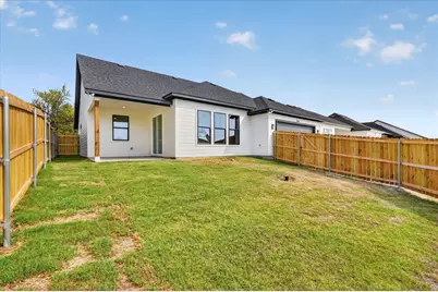 1656 W Wintergreen Road, Lancaster, TX 75134 - Photo 29