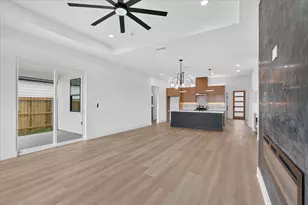 1656 W Wintergreen Rd, Lancaster, TX 75134 - Photo 9