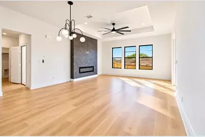 1640 W Wintergreen Road, Lancaster, TX 75134 - Photo 9