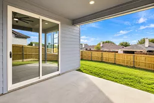 1640 W Wintergreen Rd, Lancaster, TX 75134 - Photo 29