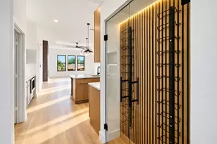 1640 W Wintergreen Rd, Lancaster, TX 75134 - Photo 3