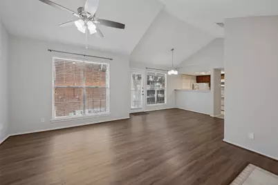 256 Jefferson Parkway, Fort Worth, TX 76107 - Photo 11