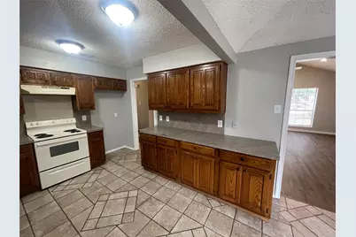 504 W Jay Court, DeSoto, TX 75115 - Photo 5
