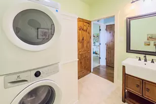 2009 Lakeview, Crystal Beach, TX 77650 - Photo 17