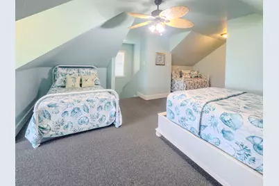2009 Lakeview, Crystal Beach, TX 77650 - Photo 27