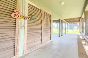 2009 Lakeview, Crystal Beach, TX 77650 - Photo 5