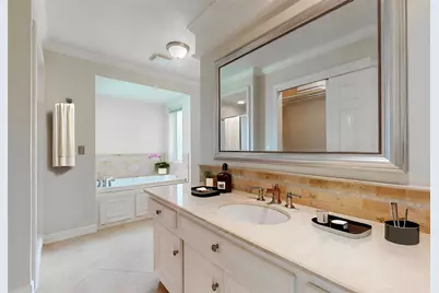 2251 Woodcreek Street, Carrollton, TX 75006 - Photo 25