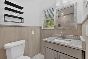 3831 Vanette Ln, Dallas, TX 75216 - Photo 17