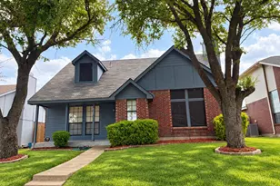4028 O B Crowe Dr, Dallas, TX 75227 - Photo 1