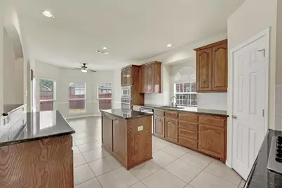 10438 Coach House Lane, Frisco, TX 75035 - Photo 15