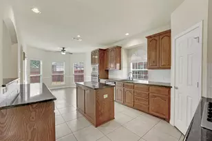 10438 Coach House Ln, Frisco, TX 75035 - Photo 15