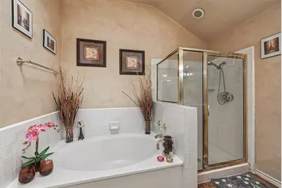 2722 Kingswood Boulevard, Grand Prairie, TX 75052 - Photo 11