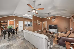 2722 Kingswood Blvd, Grand Prairie, TX 75052 - Photo 3