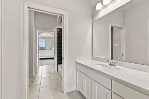 113 St Elias Dr, Burleson, TX 76028 - Photo 25