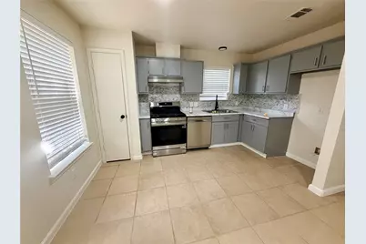 1036 El Triumfo Street, Dallas, TX 75212 - Photo 11