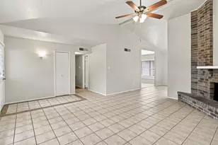 125 Rustic Ridge Dr, Garland, TX 75040 - Photo 3
