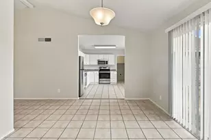 125 Rustic Ridge Dr, Garland, TX 75040 - Photo 7