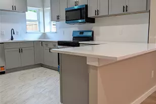 2404 Glen Forest Ln, Plano, TX 75023 - Photo 3